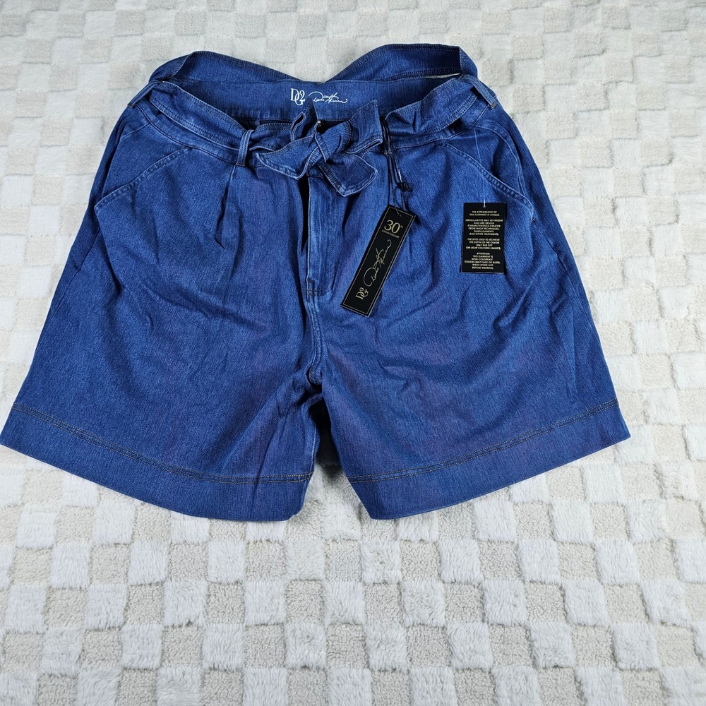 DG2 Diane Gilman Women 22W Blue Paperbag Waist Denim Shorts New